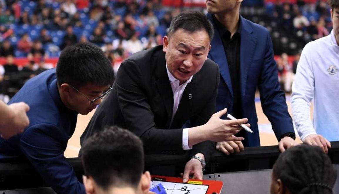 爱游戏官网-关于赛前CBA季后赛传出新动向，曼联内部沟通，管理层表态——压力陡增，身体对抗强度拉满的信息-爱游戏官网